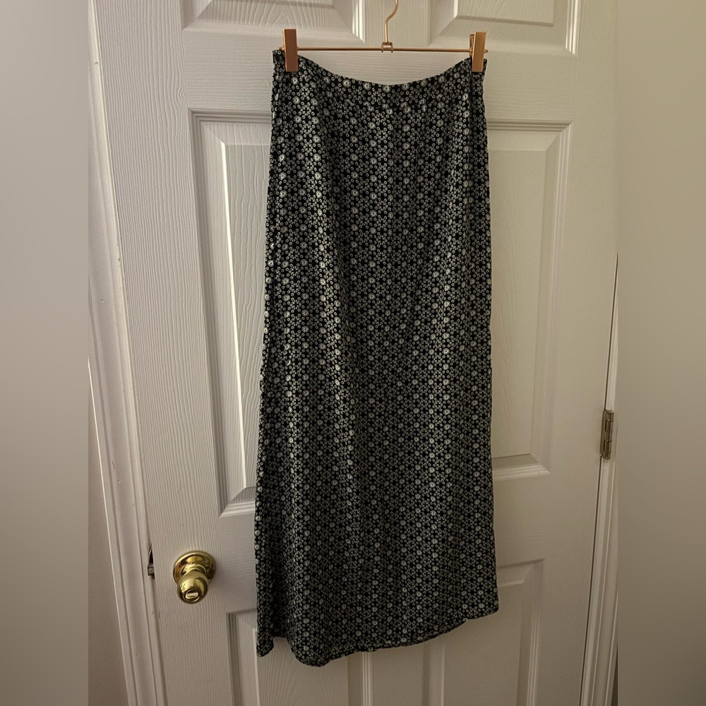 Chic Black and White A-Line Skirt